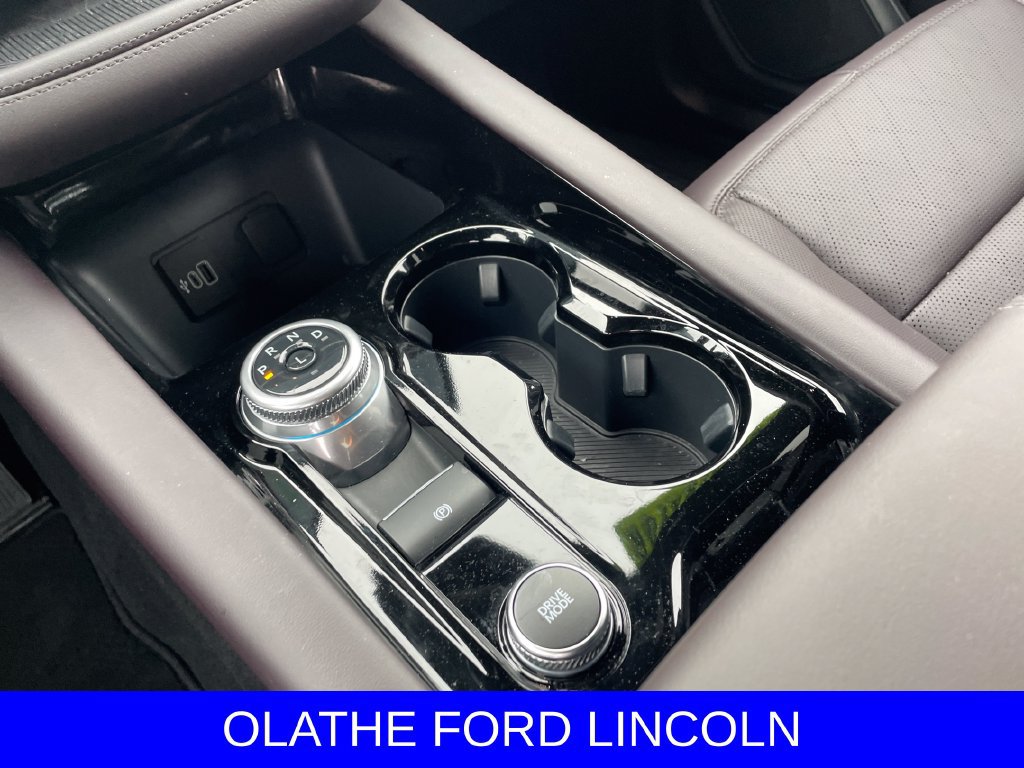 New 2026 Ford Explorer Platinum AWD/4WD image 18