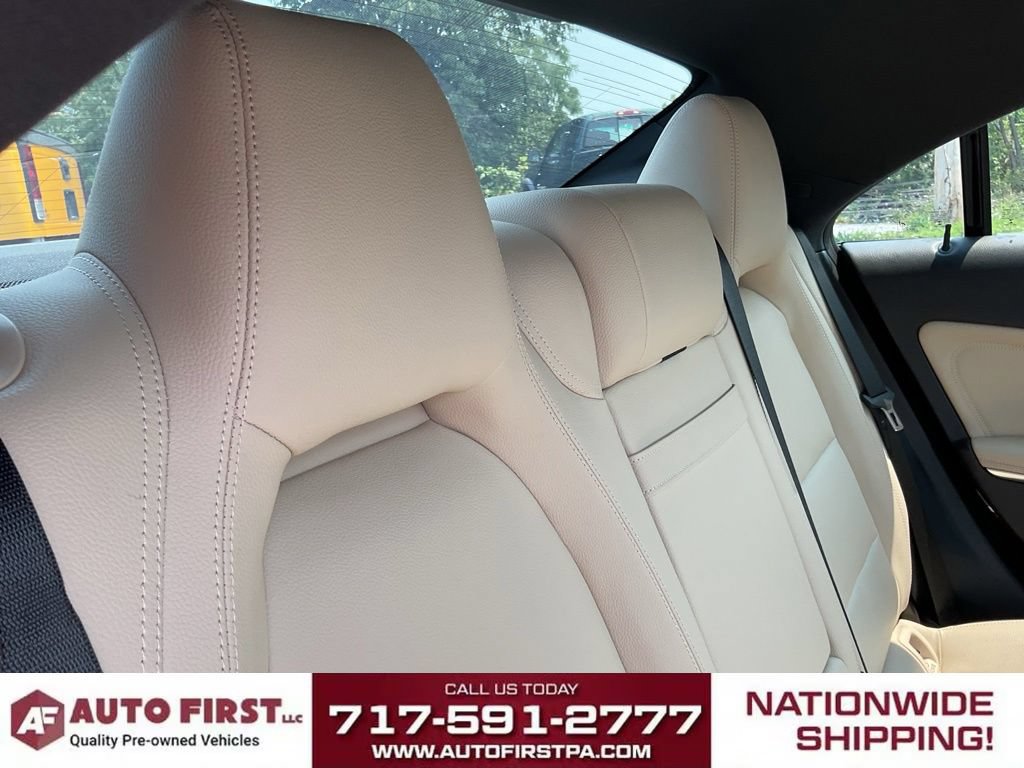 Used 2019 Mercedes-Benz CLA 250 4MATIC w/ Premium Package image 15