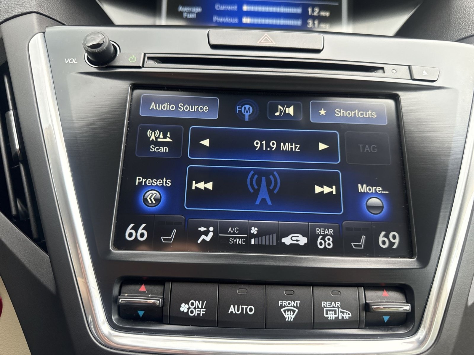 Used 2016 Acura MDX w/ Technology Package AWD/4WD image 18