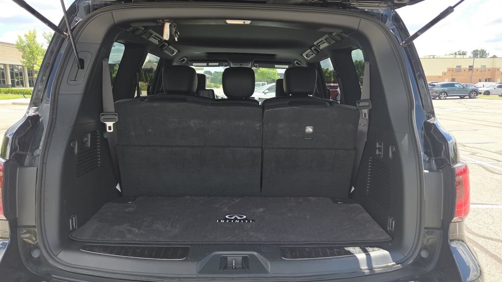 Used 2021 INFINITI QX80 Sensory w/ Cargo Package AWD/4WD image 12