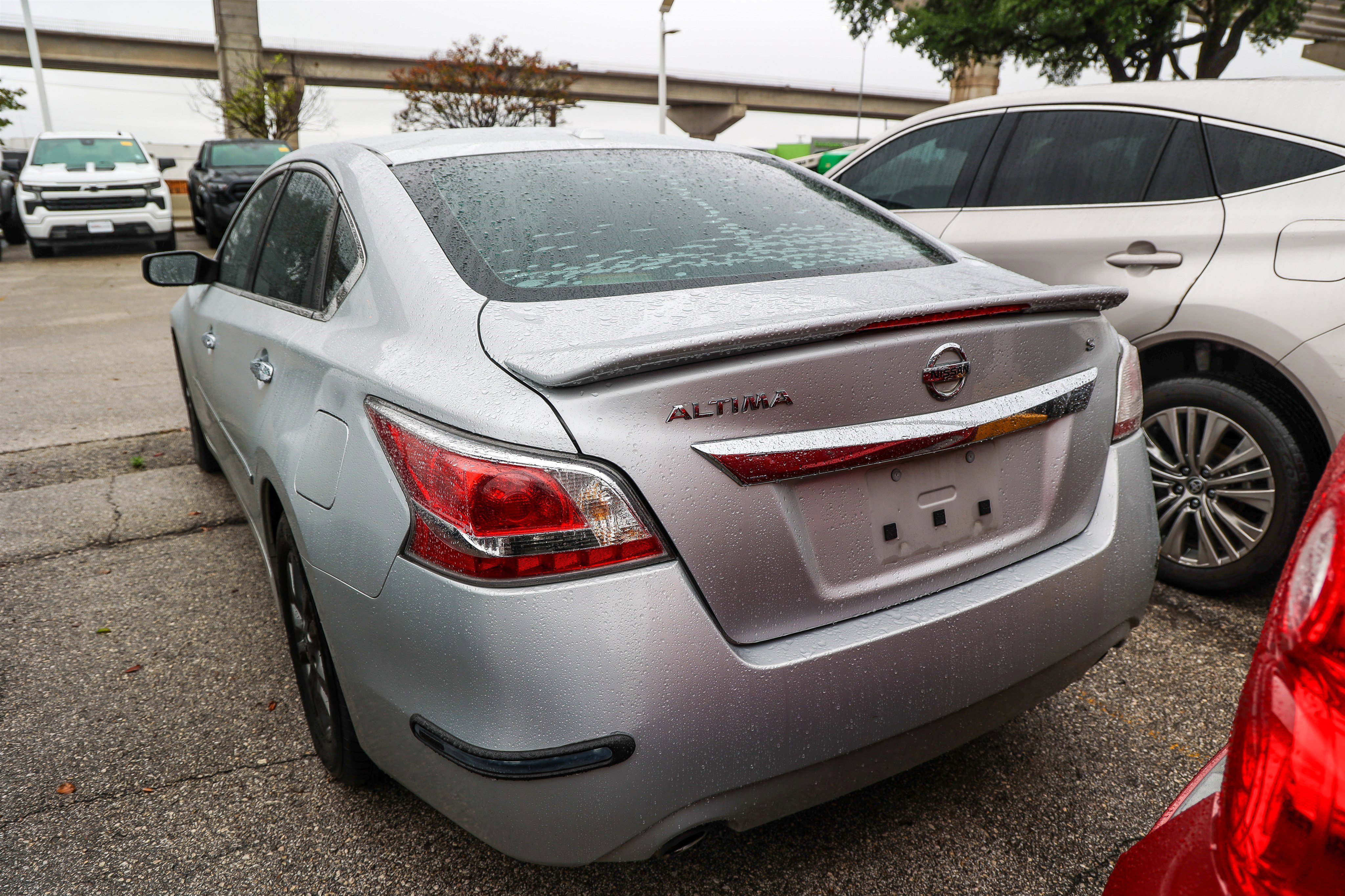 Used 2015 Nissan Altima 2.5 S w/ Sport Value Package image 9