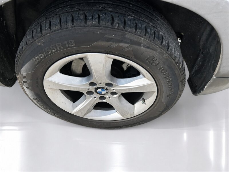 Used 2010 BMW X5 xDrive30i AWD/4WD image 28