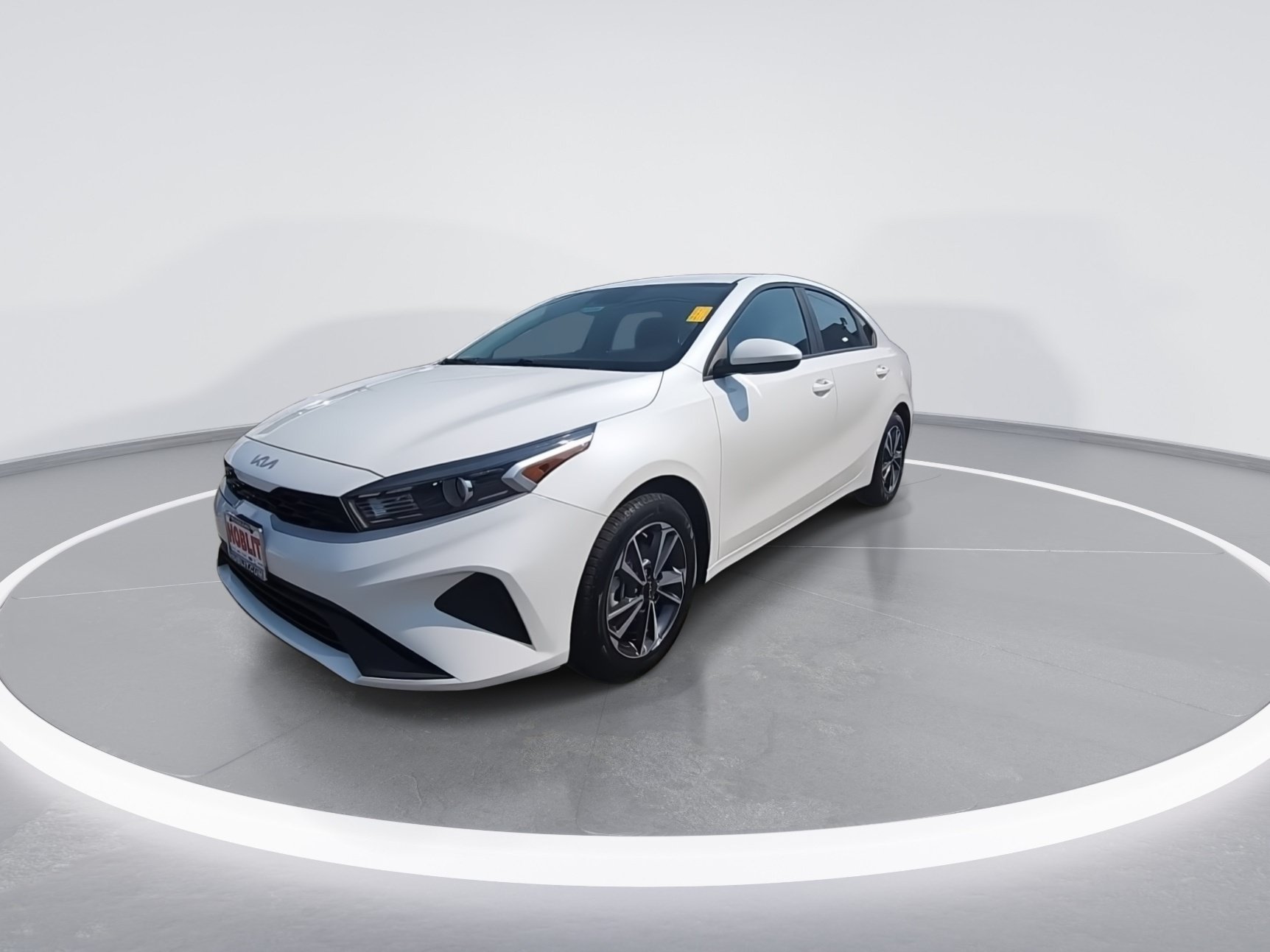 Used 2023 Kia Forte LXS FWD image 4