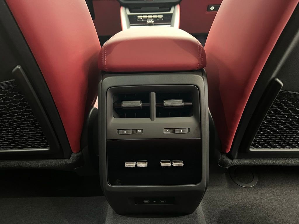 New 2025 Porsche Macan Turbo Electric image 17