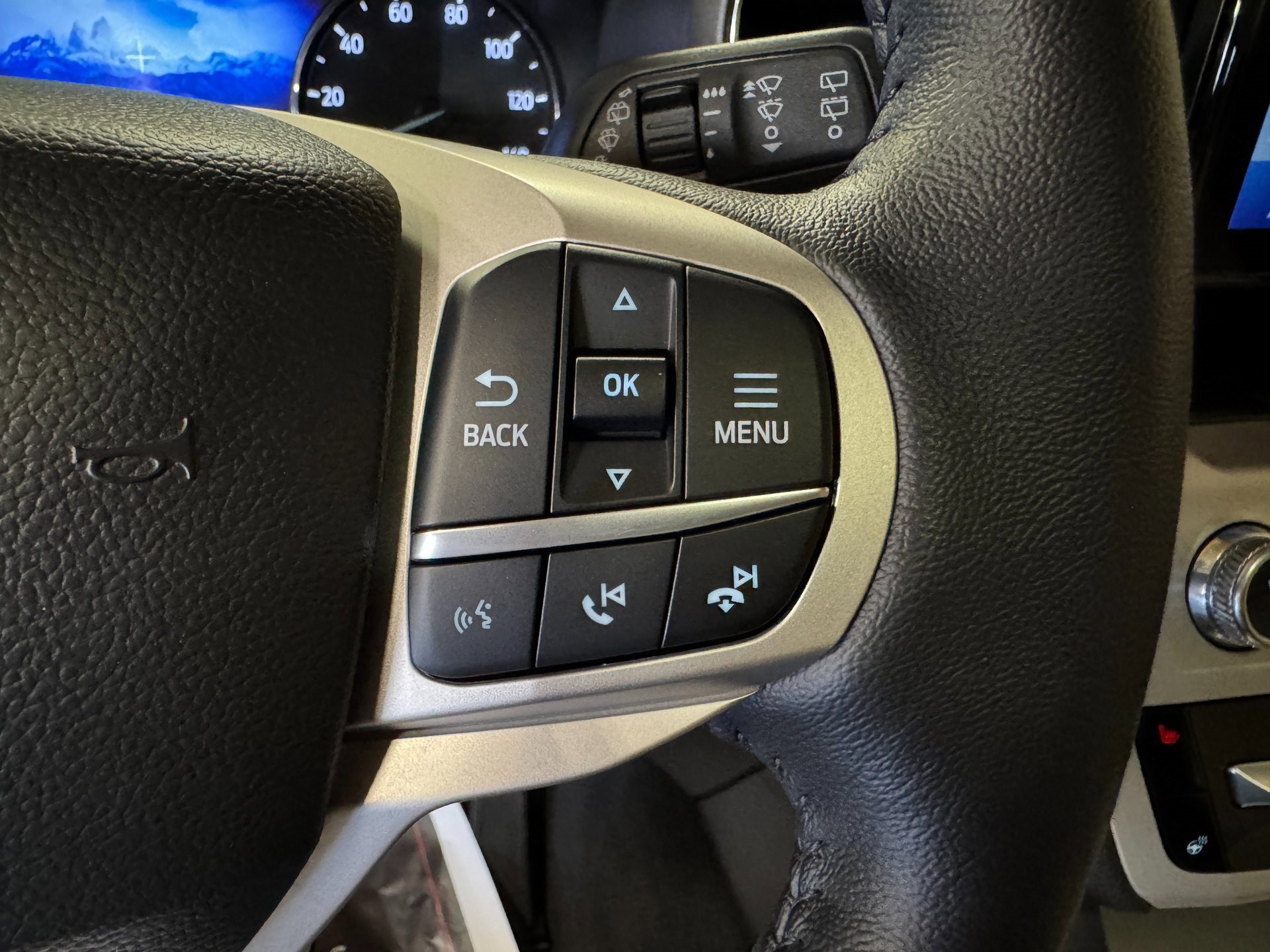 Used 2023 Ford Explorer XLT w/ Equipment Group 202A image 44