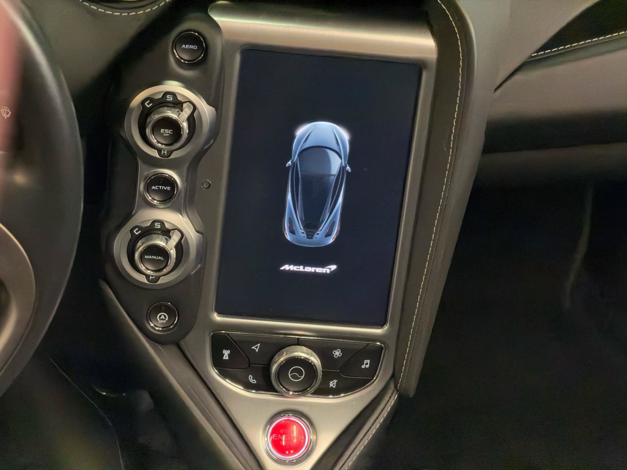 Used 2020 McLaren 720S Performance RWD image 33