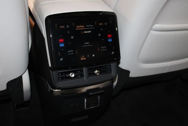 New 2027 Cadillac Vistiq Sport AWD/4WD image 11