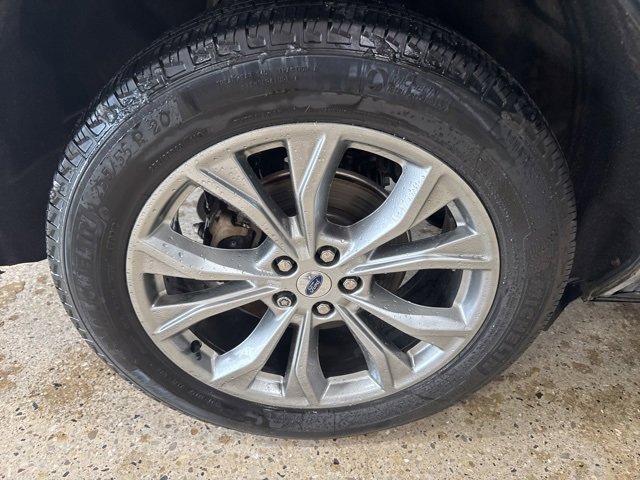 Used 2023 Ford Explorer XLT w/ Equipment Group 202A image 18