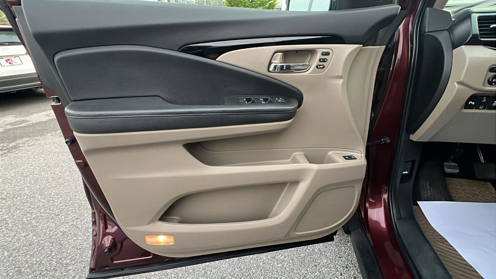 Used 2022 Honda Pilot Touring image 24