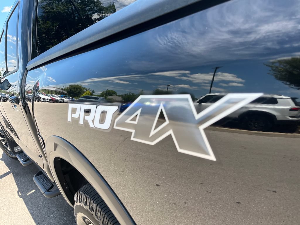 Used 2022 Nissan Titan PRO-4X w/ Pro-4x Convenience Package AWD/4WD image 38