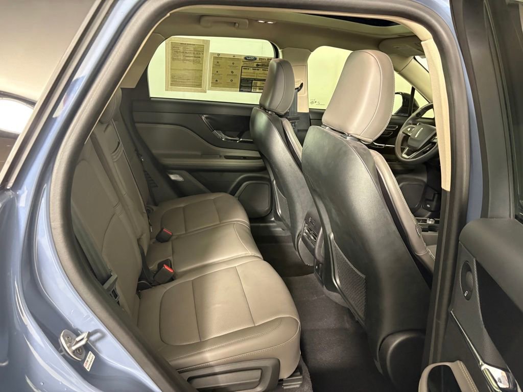 Used 2024 Lincoln Corsair Reserve w/ Equipment Group 202A image 33