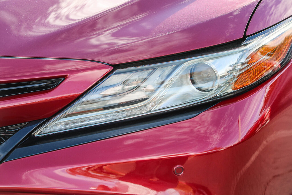 Used 2018 Toyota Camry XSE FWD image 21