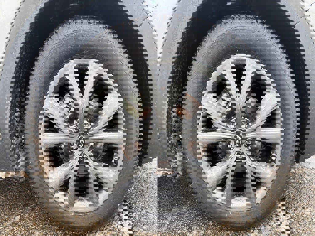 Used 2017 Hyundai Santa Fe Sport image 9