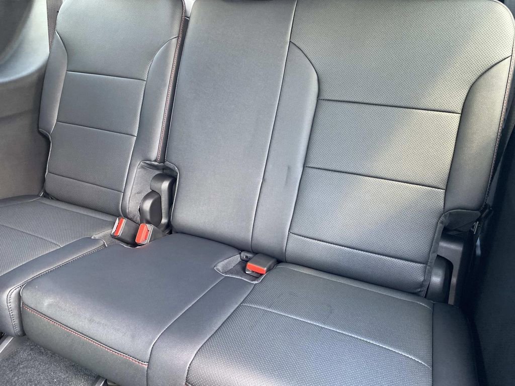 New 2026 Chevrolet Traverse Z71 w/ Driver Confidence Package image 12