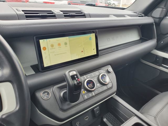 Used 2024 Land Rover Defender 110 S image 26