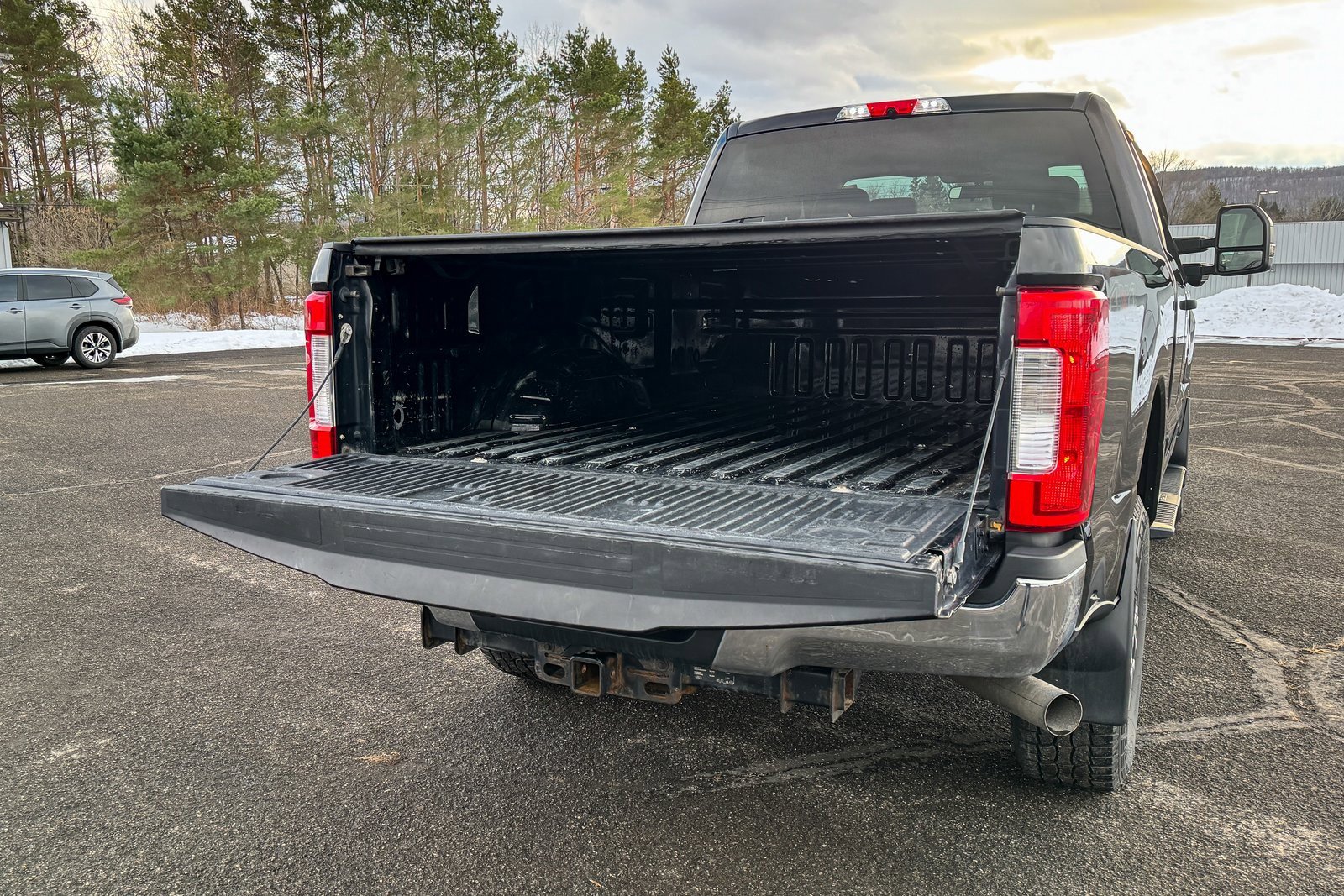 Used 2019 Ford F250 XL w/ STX Appearance Package image 12