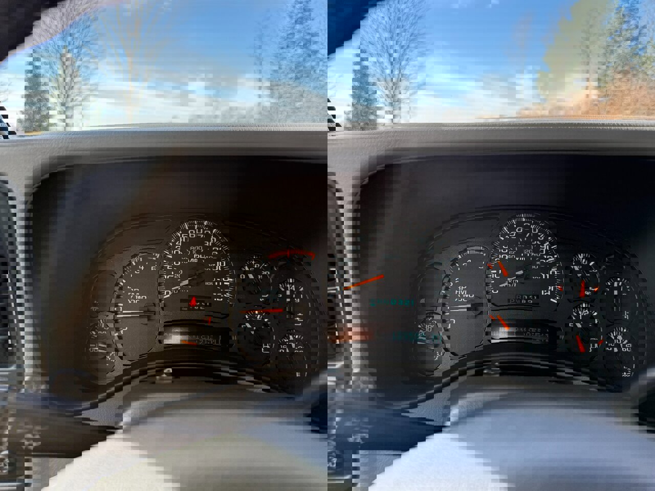 Used 2005 Chevrolet Silverado 2500 LT w/ Heavy-Duty Power Package image 19