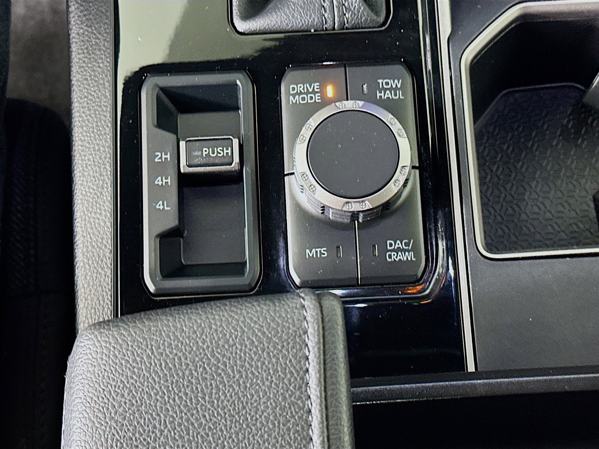 Used 2025 Toyota Tundra SR5 w/ TRD Off-Road Package image 25