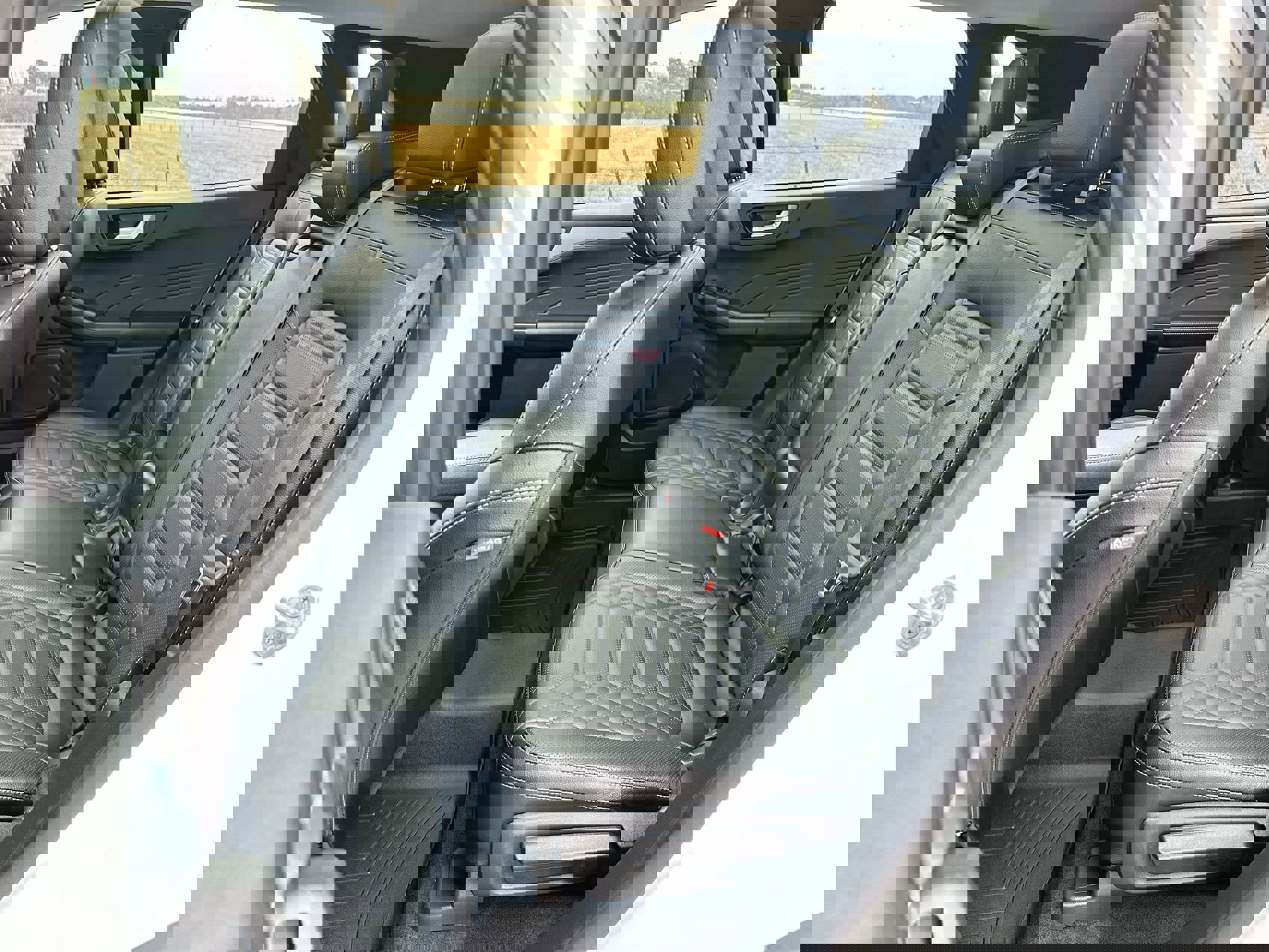 Used 2024 Ford Escape Platinum w/ Premium Technology Package image 22