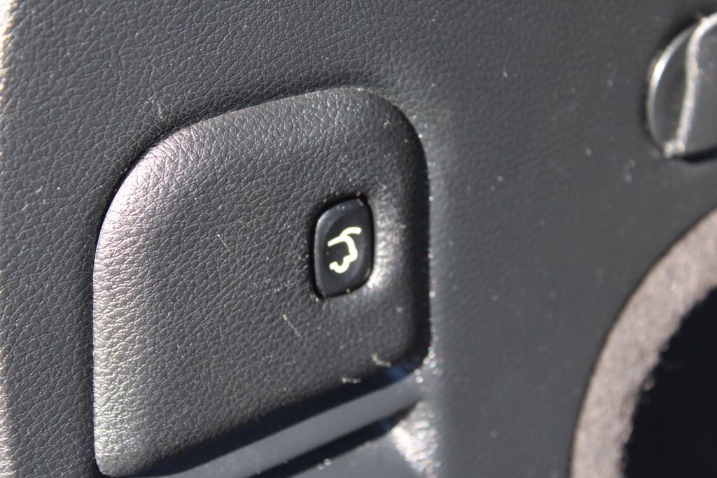 Used 2019 Jeep Grand Cherokee Limited image 12