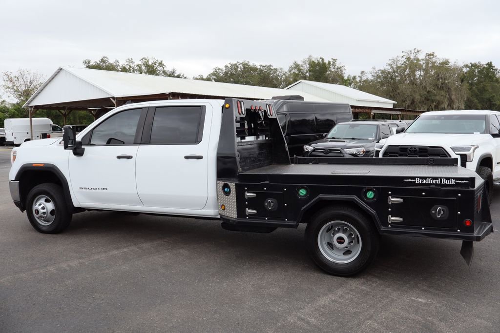 Used 2023 GMC Sierra 3500 Pro w/ Convenience Package image 5