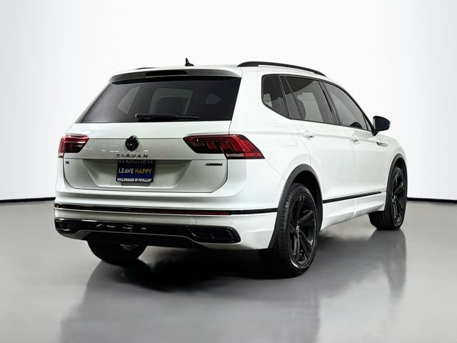 Certified 2023 Volkswagen Tiguan SE R-Line AWD/4WD image 7