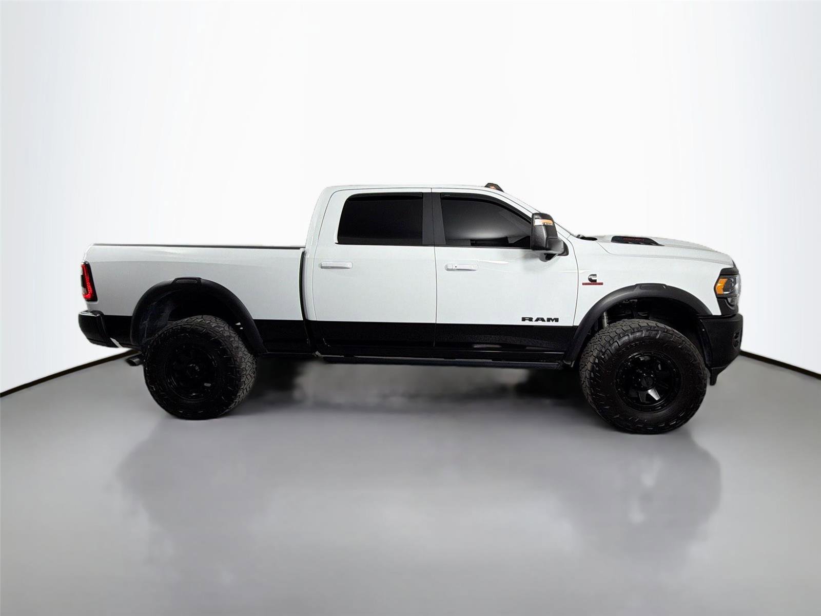 Used 2024 RAM 2500 Rebel w/ Towing Technology Group AWD/4WD image 5