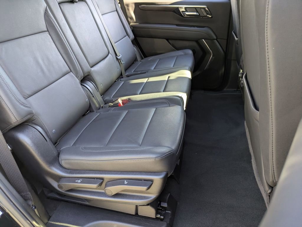 Used 2025 Chevrolet Tahoe LT AWD/4WD image 29