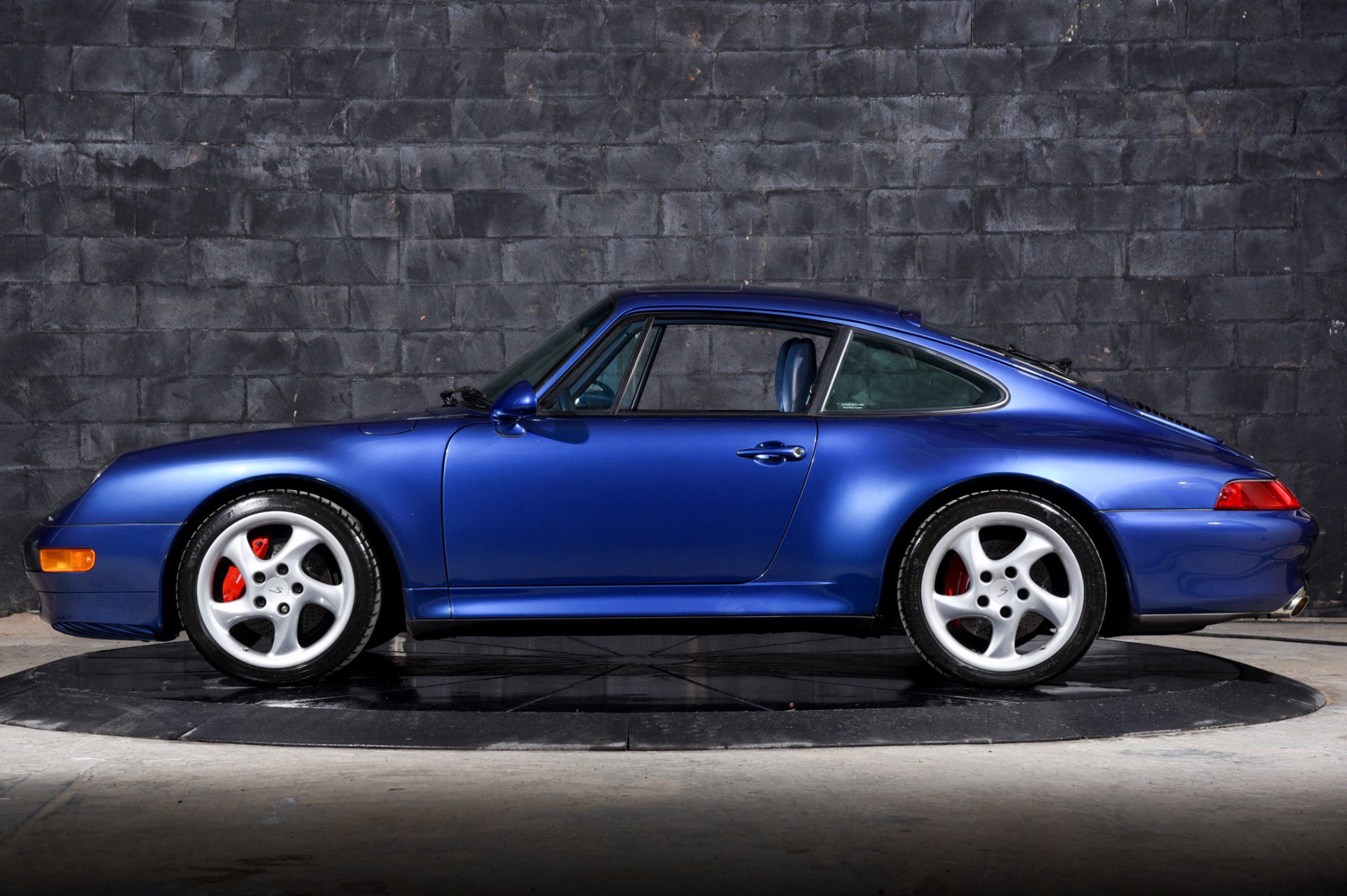 Used 1998 Porsche 911 Carrera 4S AWD/4WD image 12