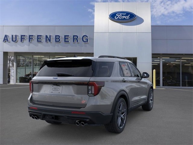 New 2025 Ford Explorer ST image 8