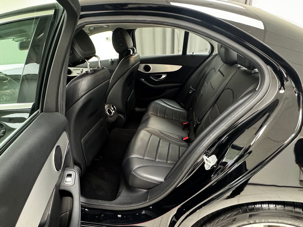 Used 2015 Mercedes-Benz C 300 4MATIC Sedan image 12