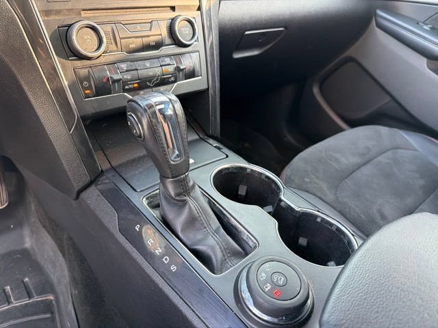 Used 2018 Ford Explorer XLT w/ Equipment Group 202A AWD/4WD image 26
