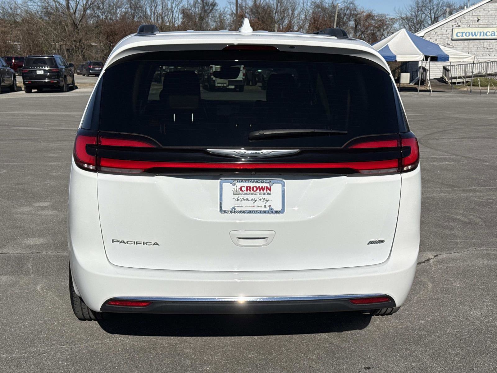 Certified 2022 Chrysler Pacifica Touring-L image 6