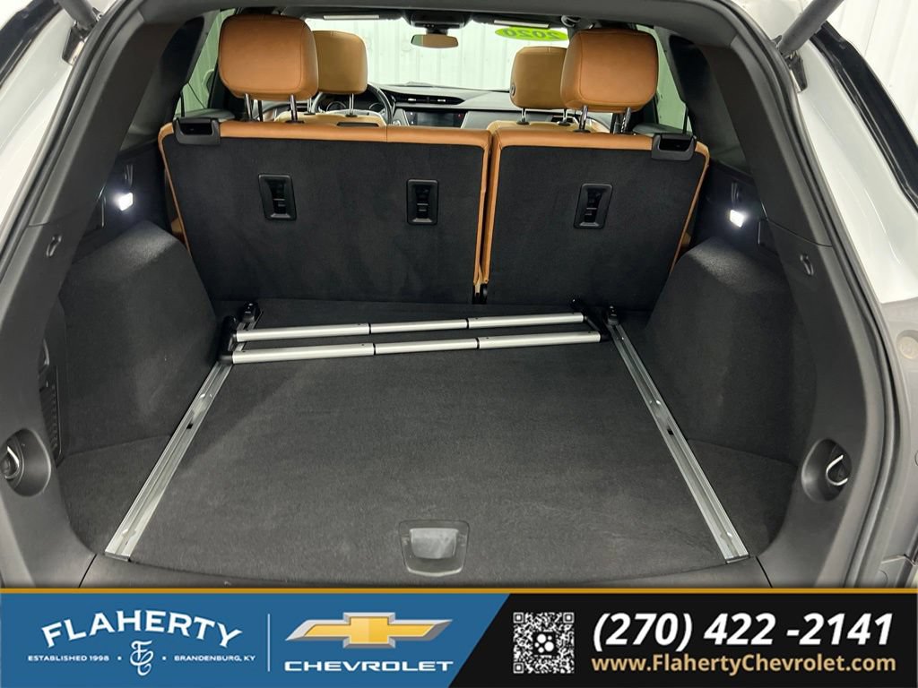 Used 2020 Cadillac XT5 Premium Luxury w/ LPO, Floor Liner Package AWD/4WD image 21