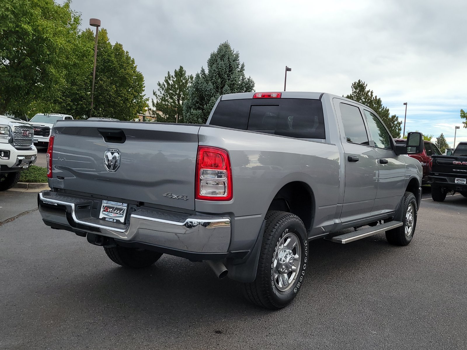 Used 2024 RAM 2500 Tradesman w/ Chrome Appearance Group AWD/4WD image 3