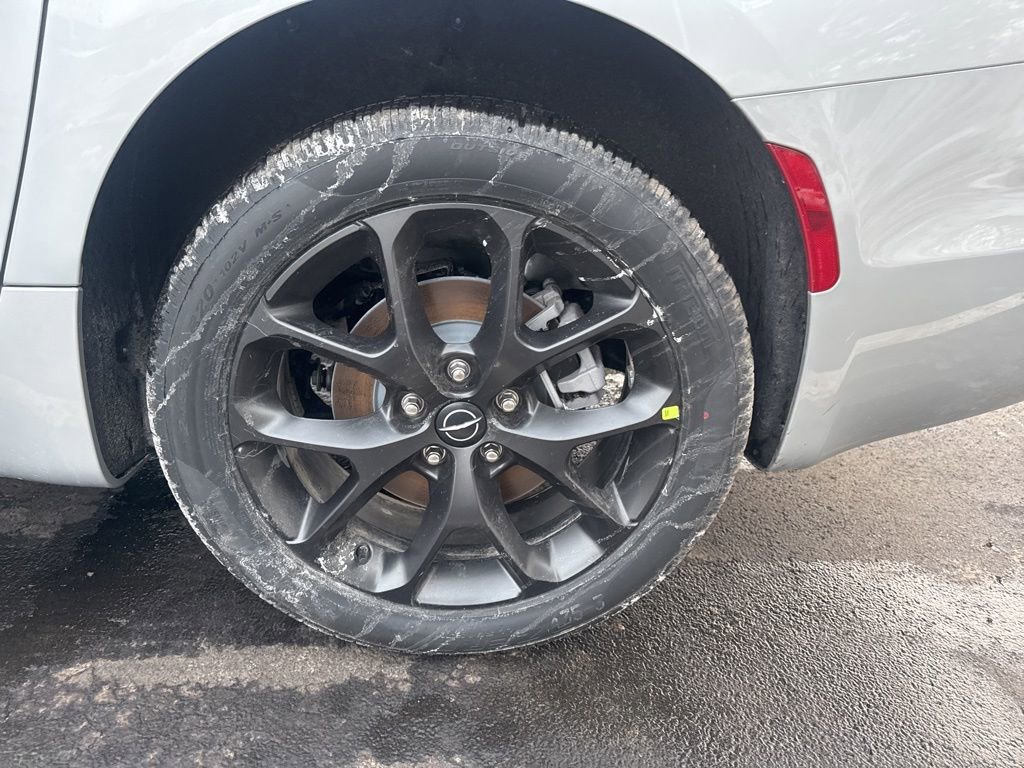 New 2026 Chrysler Pacifica Limited w/ S Appearance Package image 50