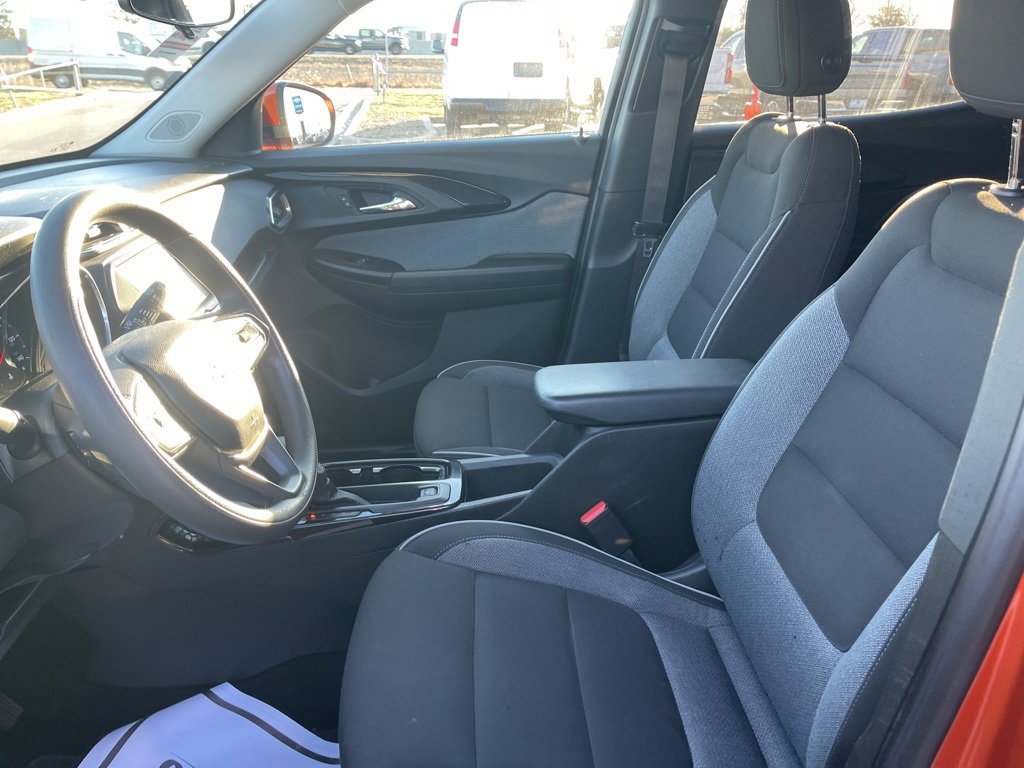 Certified 2022 Chevrolet TrailBlazer LT w/ Driver Confidence Package image 14