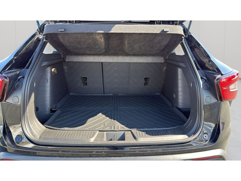Used 2025 Chevrolet Trax ACTIV w/ Sunroof Package FWD image 20