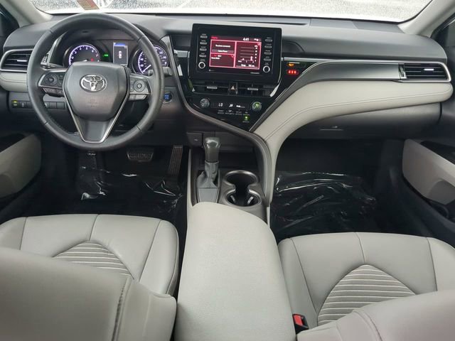 Used 2021 Toyota Camry SE w/ Convenience Package FWD image 14