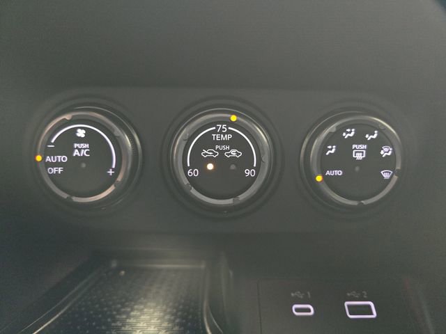 Used 2025 Nissan Z Sport w/ Floor Mat Package image 31