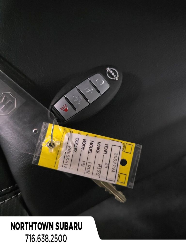 Used 2024 Nissan Frontier SL w/ Technology Package image 23