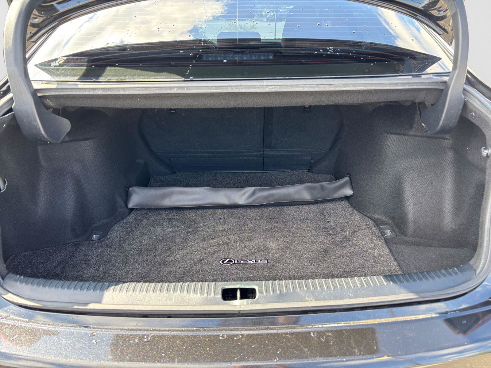 Used 2019 Lexus IS 300 w/ Premium Package RWD image 19