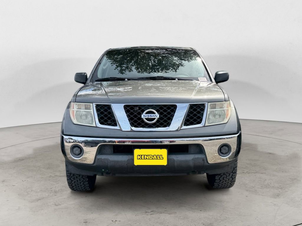 Used 2005 Nissan Frontier SE w/ (P01) Power Pkg AWD/4WD image 5