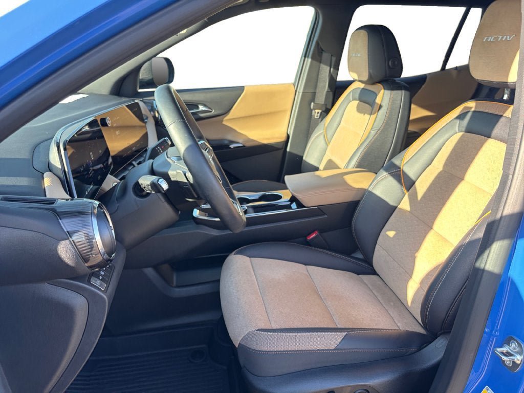 Used 2026 Chevrolet Equinox ACTIV w/ Convenience Package III AWD/4WD image 10