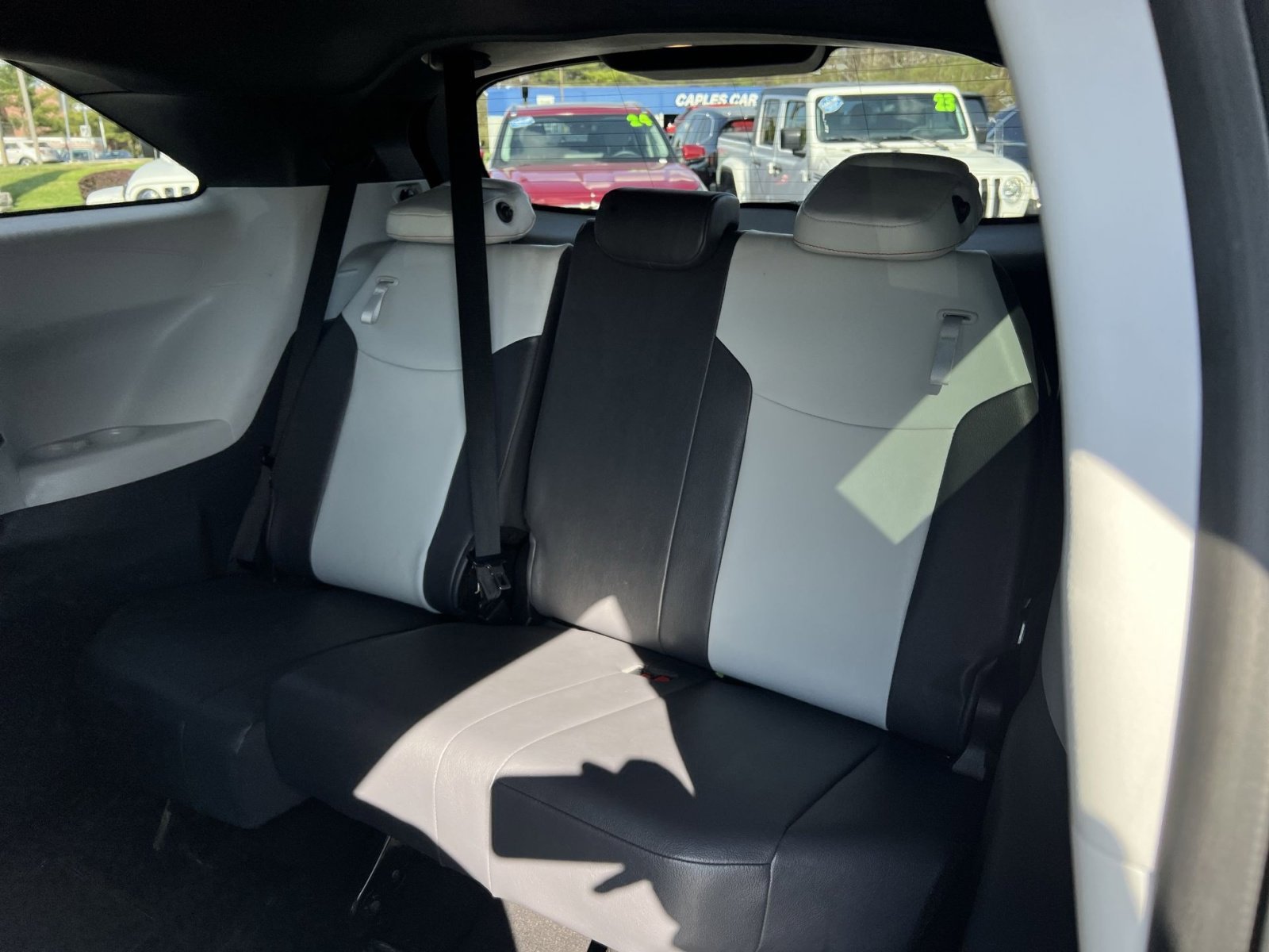 Used 2023 Toyota Sienna XSE image 26