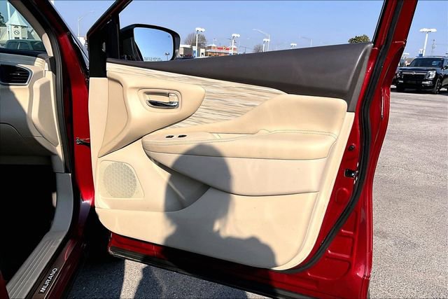 Used 2018 Nissan Murano Platinum w/ Cargo Package image 25