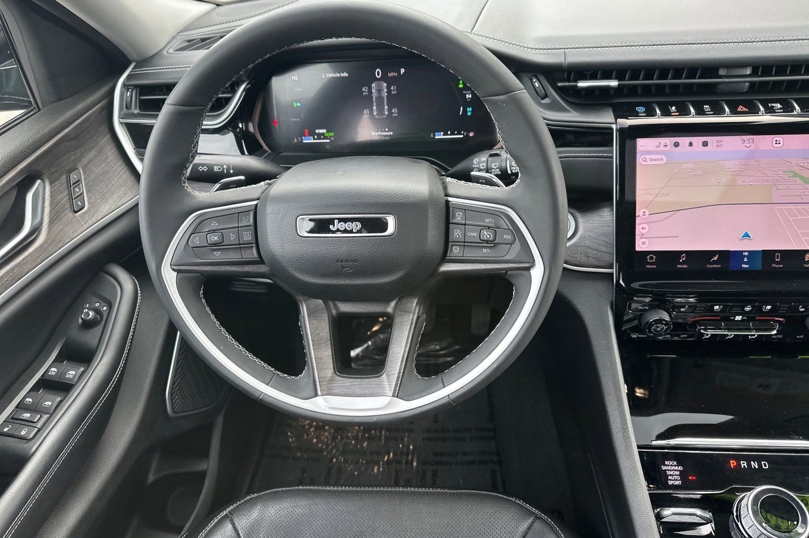 Used 2022 Jeep Grand Cherokee Limited 4xe w/ Luxury Tech Group II image 17