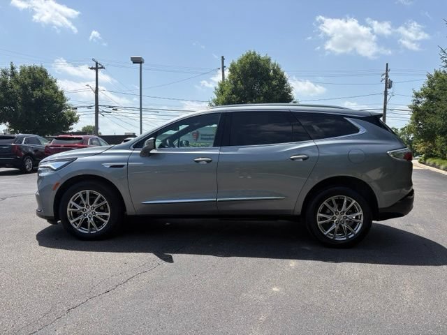 Used 2024 Buick Enclave Essence w/ Experience Buick Package AWD/4WD image 2