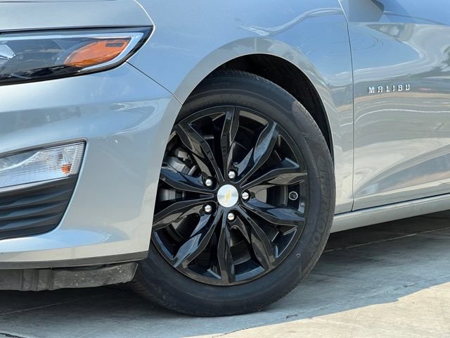 Used 2024 Chevrolet Malibu LT FWD image 2