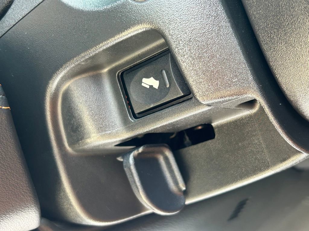 Used 2020 RAM 3500 Limited AWD/4WD image 32
